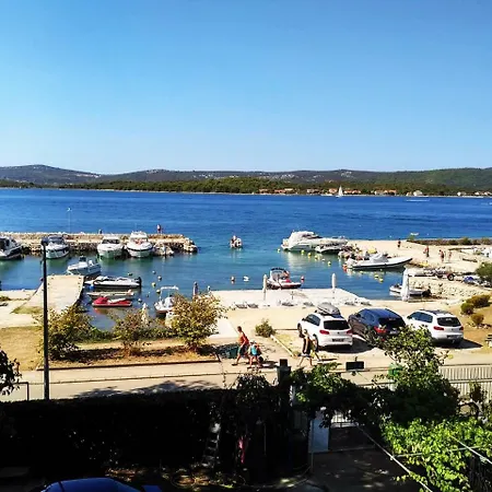 Bojanic 公寓 图兰杰